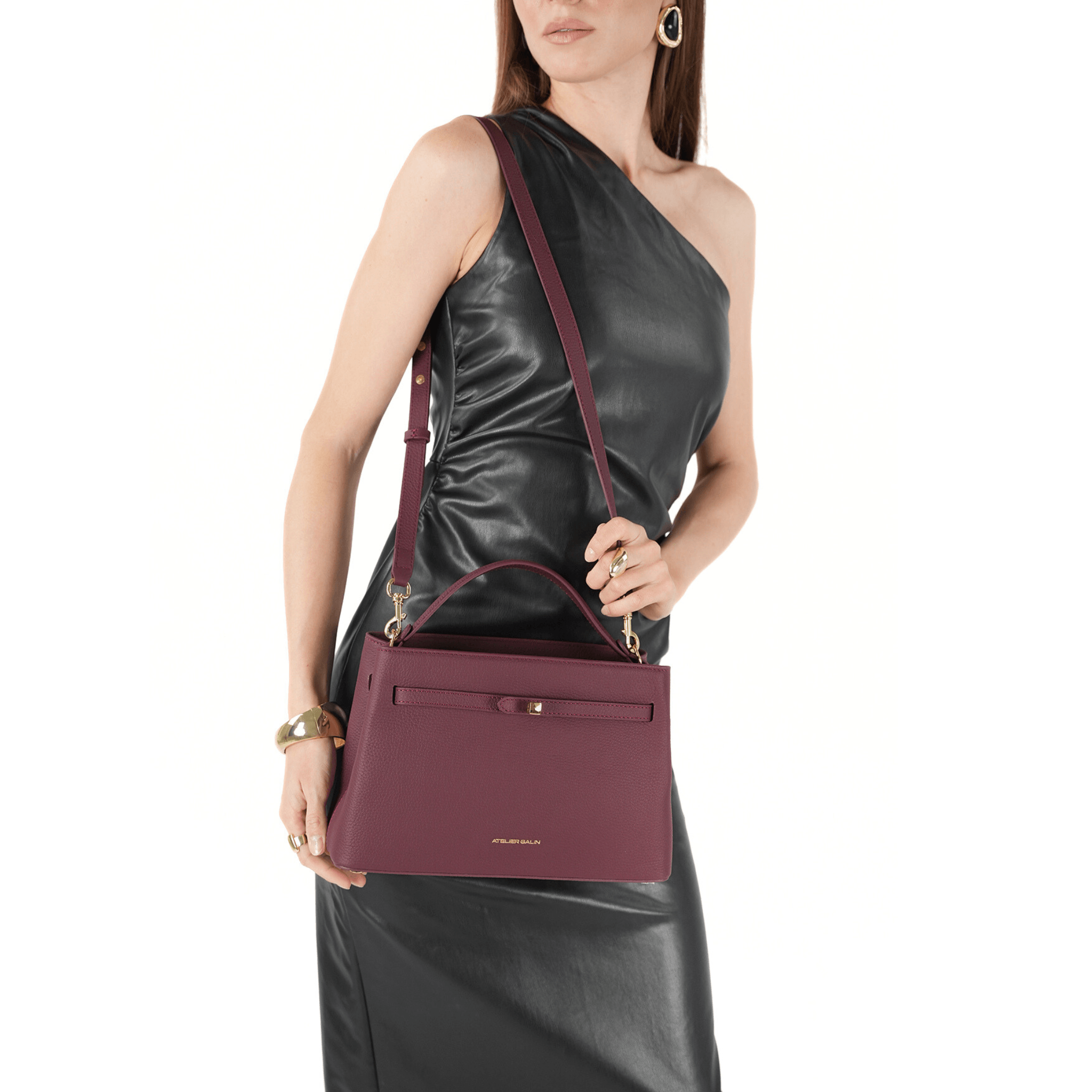 Woman atelier galin cube lock burgundy handbag long strap